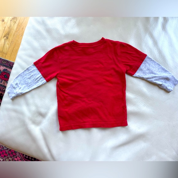 💥4/$20💥2T Reindeer Who Needs Mistletoe When You're This Cute Christmas T-Shirt - Picture 6 of 7